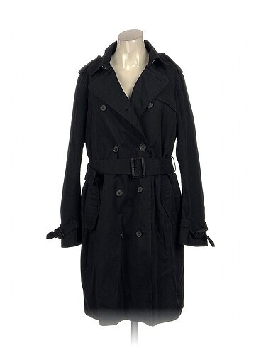 Zara Trenchcoat %70 İndirimli.