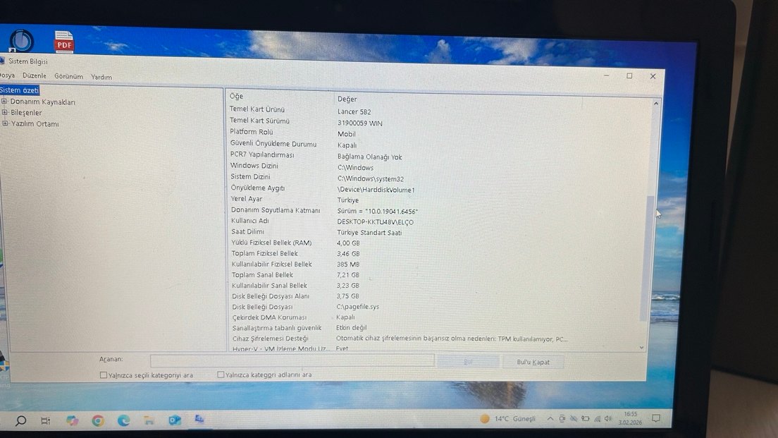 Siyah Lenovo Dizüstü Bilgisayar - Görsel 4