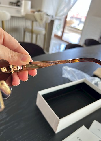 Celine oval güneş gözlüğü - Görsel 7