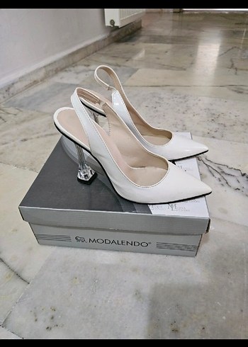 Beyaz Tokalı Stiletto Kadın Abiye Ayakkabı sıfır - Görsel 3