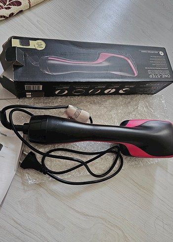 Siyah Saç Kurutma Fırçası ve şekillendirici - Görsel 4