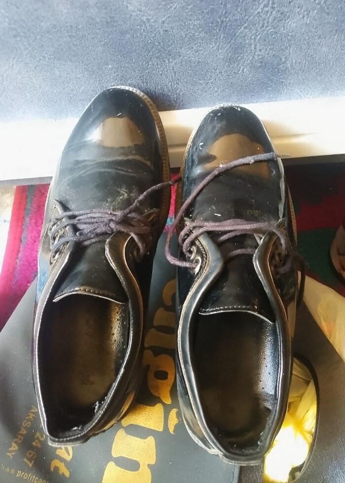 Yeni gibi yurt dışından geldi kaliteli ayakkabı - Görsel 2