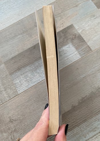 Kapı Açık, Arkanı Dön ve Çık - Perihan Mağden - Görsel 3