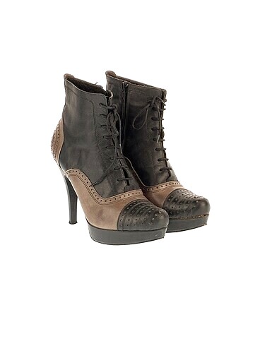 Vintage Love PreLoved Bot %70 İndirimli.