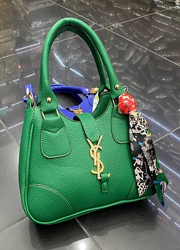 Yves Saint Laurent Siyah renk