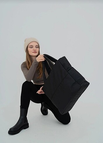 Bershka Siyah renk