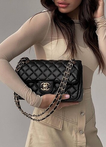 Chanel model