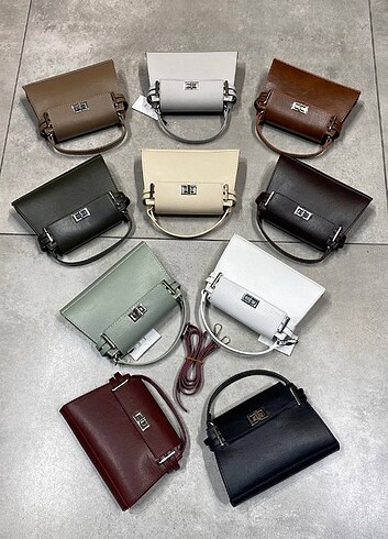 Diğer Prada model