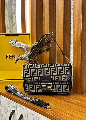 Beden kahverengi Renk Fendi model