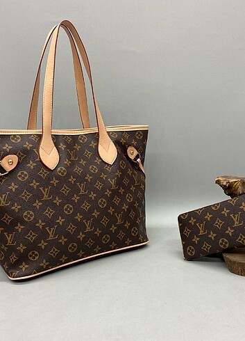 Louis Vuitton Krem renk