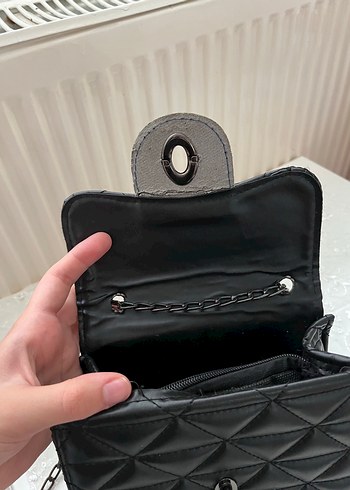 Chanel Zincir Detaylı Logolu Siyah Deri Kadın Çanta