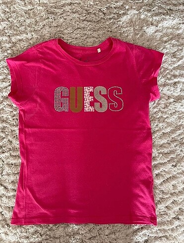 Guess T-shirt