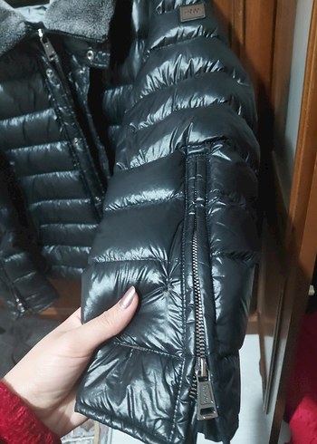 Siyah Fermuarlı Kışlık Mont - Görsel 3