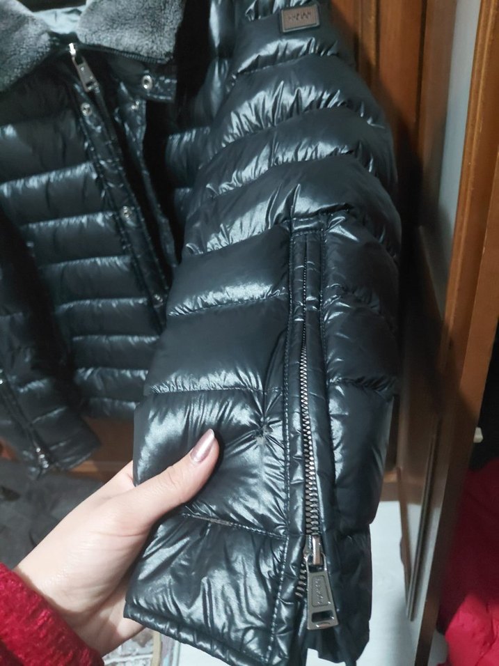 Siyah Fermuarlı Kışlık Mont - Görsel 3