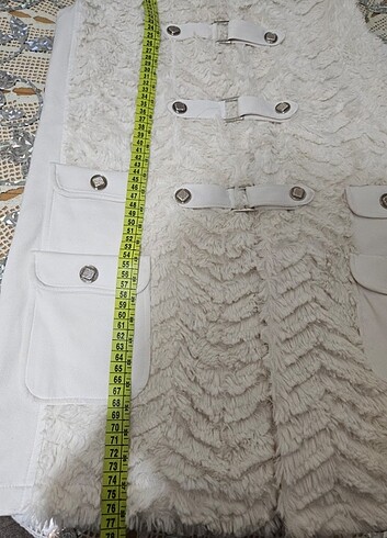 ÖN ve ARKA PELUŞ ve YANLARI  KUMAŞ KREM RENK YELEK, - Görsel 7