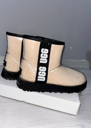 Ugg Bej Kadın UGG Dolgu Topuklu Botlar