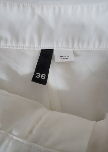 Düğmeli Beyaz Keten Mini Şort boy 33 cm - Görsel 3