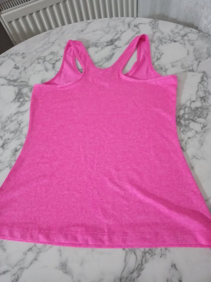 Pembe V Yaka Atlet - Görsel 2