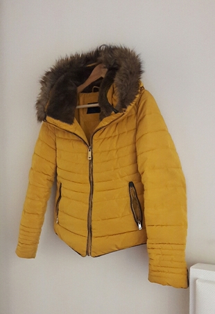 Kısa Peluş Yaka Mont