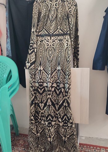 Abiye Uzun Kollu Altın Desenli Gotik Drape Elbise