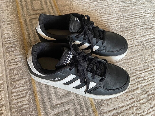 37 Beden siyah Renk Orijinal adidas ayakkabı