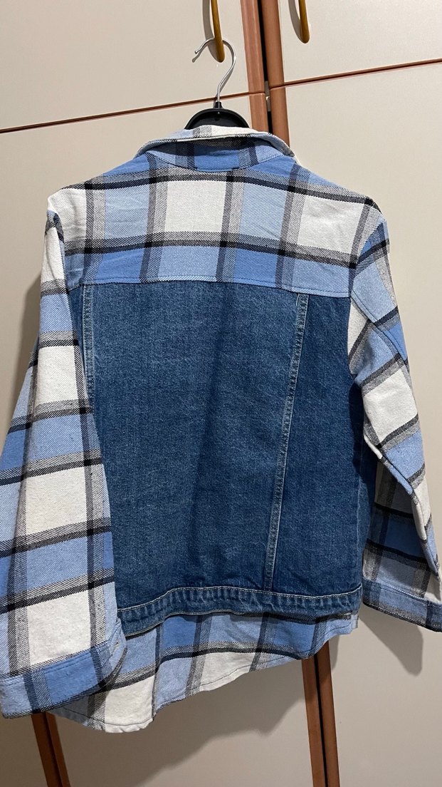 Düğmeli Kareli Mavi Kadın Kot Detay Gömlek Ceket - Görsel 3