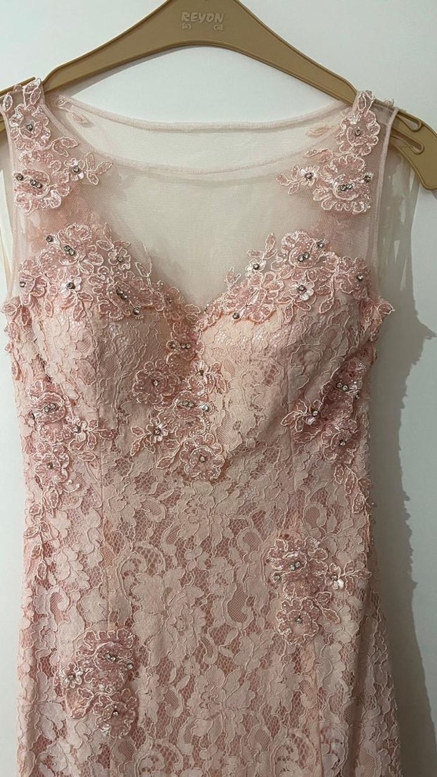 Dantelli Uzun Pembe V Yaka Abiye Elbise - Görsel 3