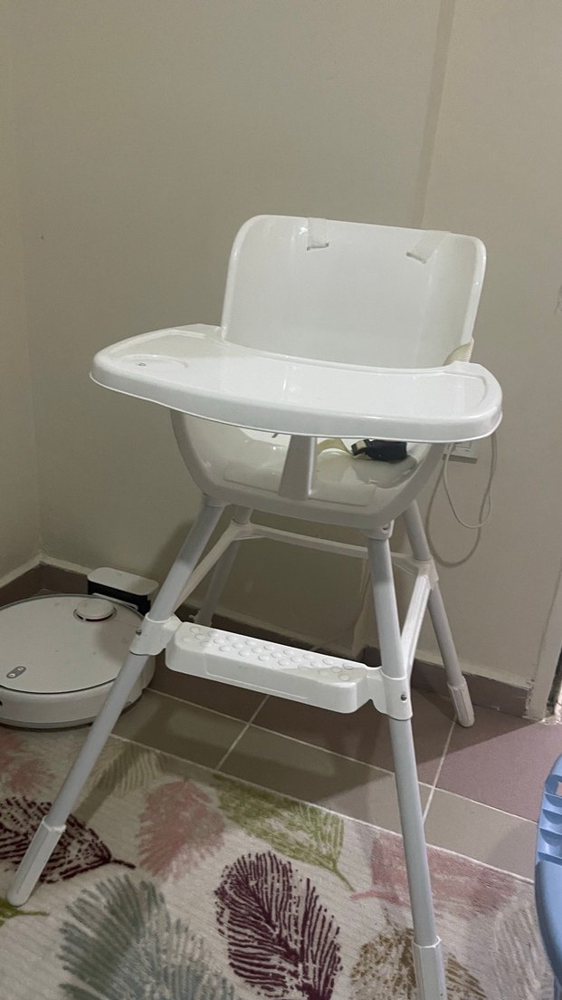 Beyaz Bebek Mama Sandalyesi - Görsel 2