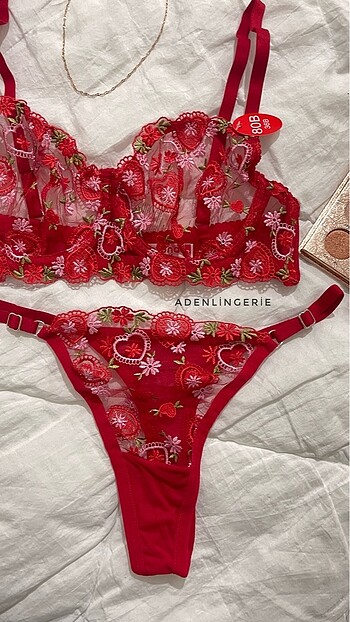 Kırmızı Çilek Kalp Bralet Takımı