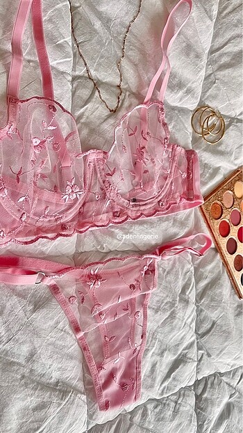 Suwen Pembe Bralet Takım