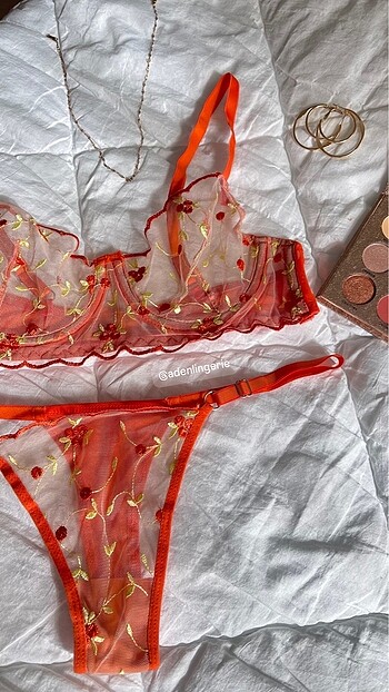 m Beden Turuncu Gold Detay Bralet Takım