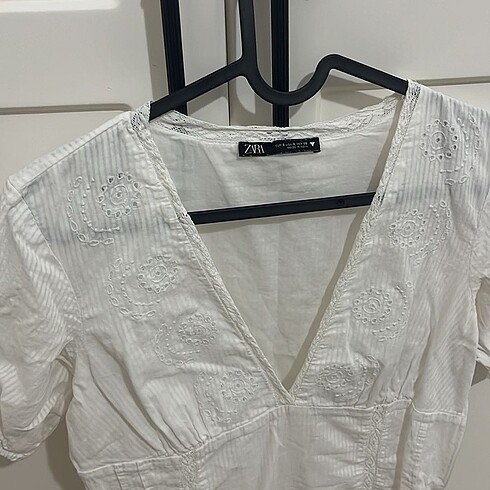 Zara Zara astarlı beyaz elbise