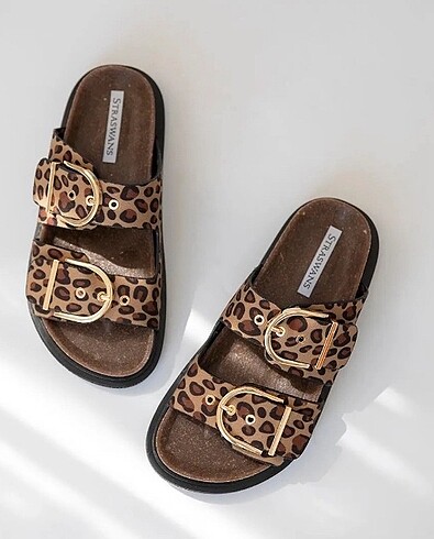 leoparlı tokalı terlik