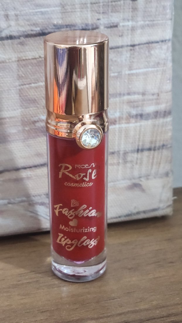 Parlak Kırmızı Ruj - Görsel 2