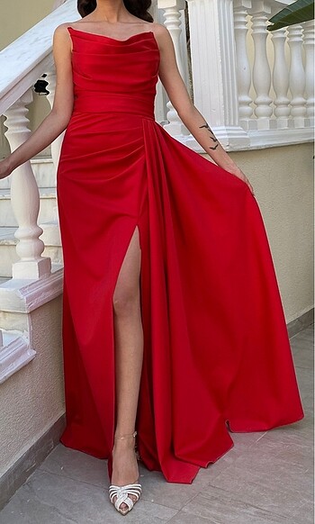 xs Beden Kırmızı abiye elbise