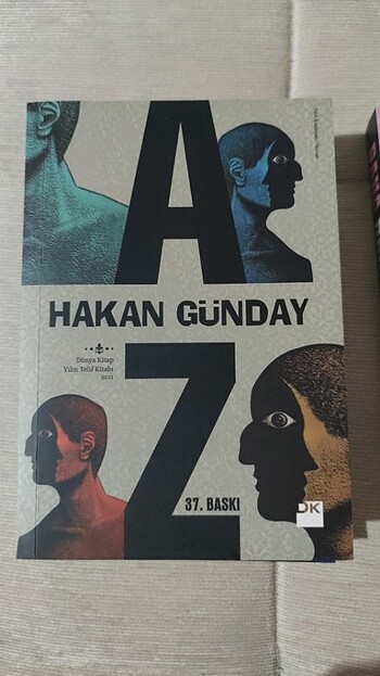 Hakan Günday - Az