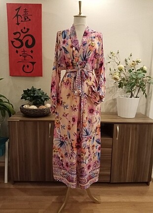 Desenli kimono