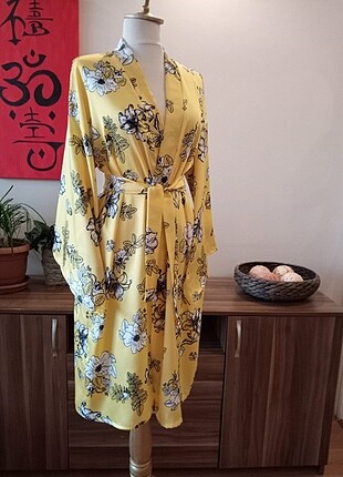 Tasarımcı Sarı kimono