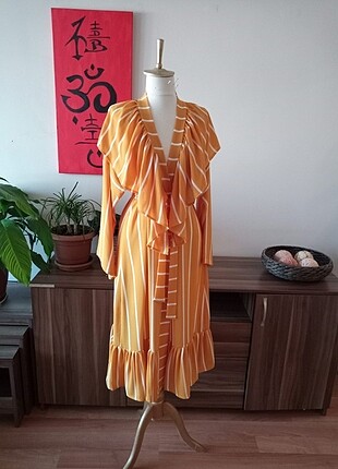 m Beden sarı Renk Fırfırlı kimono 