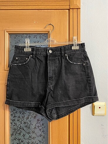 Mom jean kesim bershka kot şort