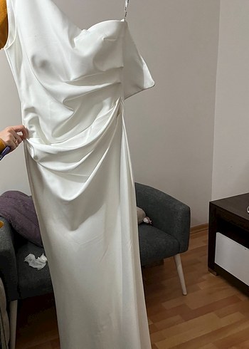 Straplez Beyaz A-Line Gelinlik - Görsel 2