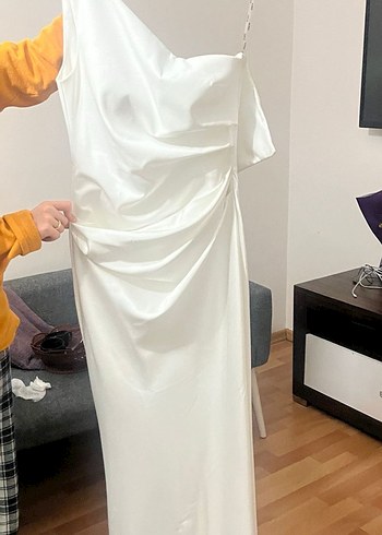 Straplez Beyaz A-Line Gelinlik - Görsel 5