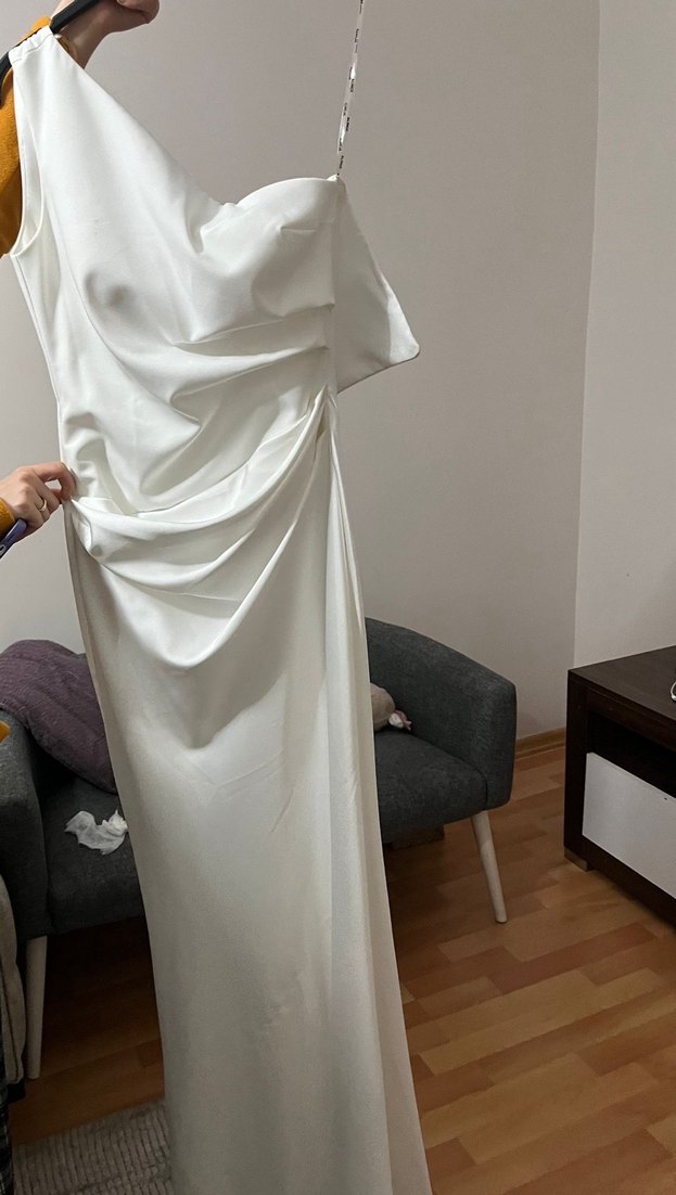 Straplez Beyaz A-Line Gelinlik - Görsel 2