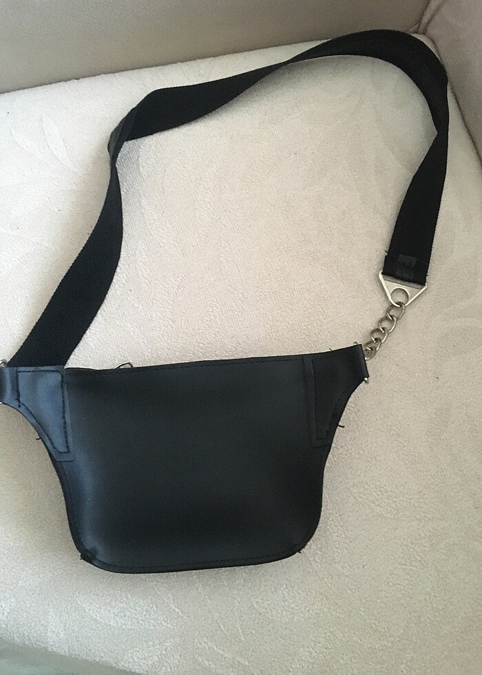 Siyah çanta - Görsel 2