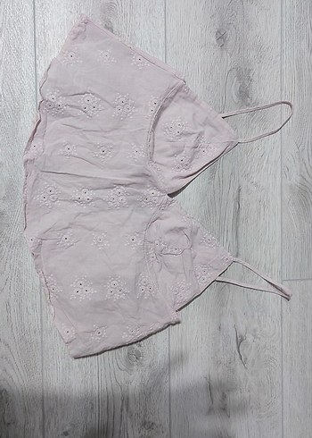 y2k coquette Çiçek Nakışlı İnce Askılı Sırtı İpli Bağlamalı Bluz - Görsel 3