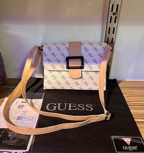 Guess çapraz çanta
