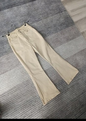 38 Beden Bej İspanyol paça Jean