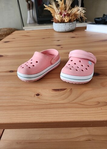 Crocs c7