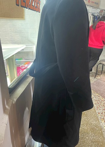 Siyah Uzun Kaban - Görsel 2