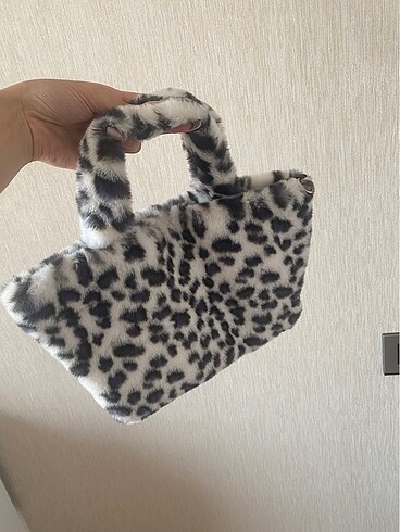 Leopar desenli peluş el çantası